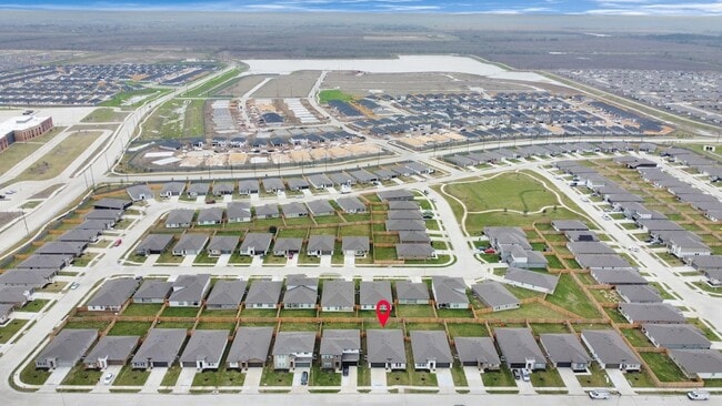 Foto del edificio - 7803 Golden Rubia Ln