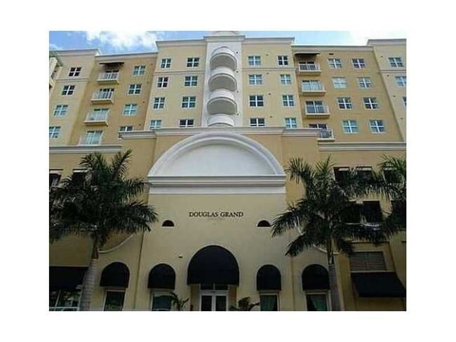 Building Photo - 50 Menores Ave
