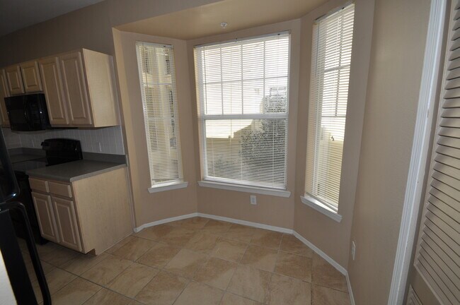Building Photo - LONGWOOD: Gated Sabal Point Community- 2nd...