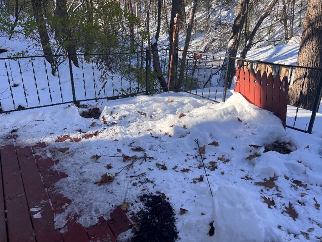 Foto del edificio - 204 Pekin Ave