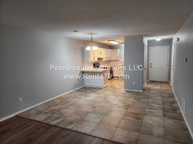 Building Photo - 509-A Braithwaite St