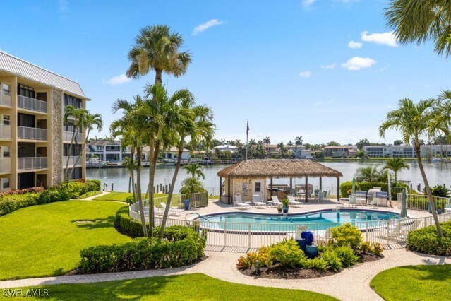 Building Photo - 3000 Gulf Shore Blvd N