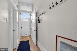 Building Photo - 4058 Irving St