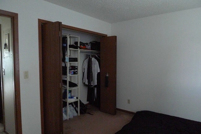 Building Photo - 2601 Westwinds Dr