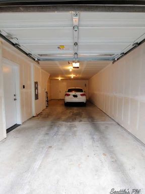 Building Photo - *July Rent Special* Stunning Contemporary ...