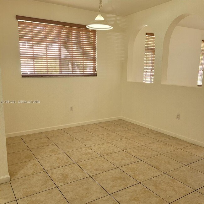 Foto del edificio - 27301 SW 140th Ct