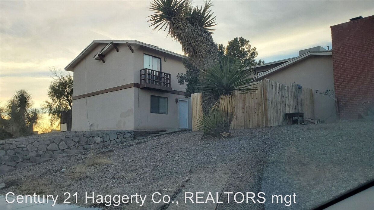 3266 Executive Hills Rd, Las Cruces, NM 88011 Room for Rent in Las