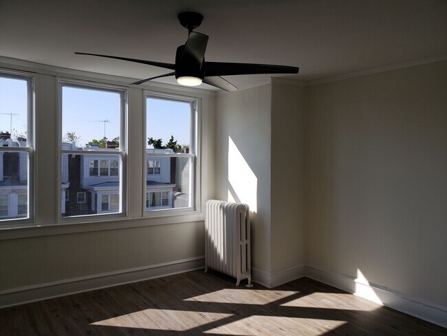 Foto del edificio - 1733 S Avondale Street