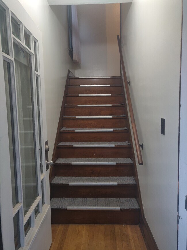 Front entrance - 2508 E 124th St