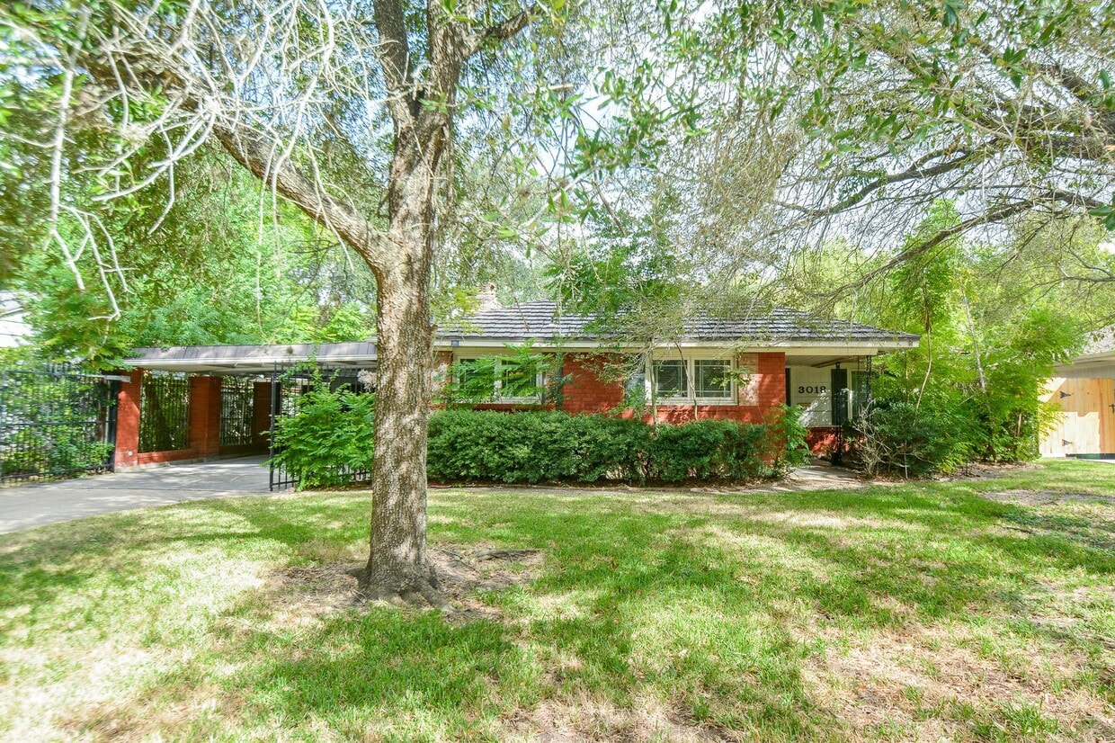 Primary Photo - 3018 Conway St