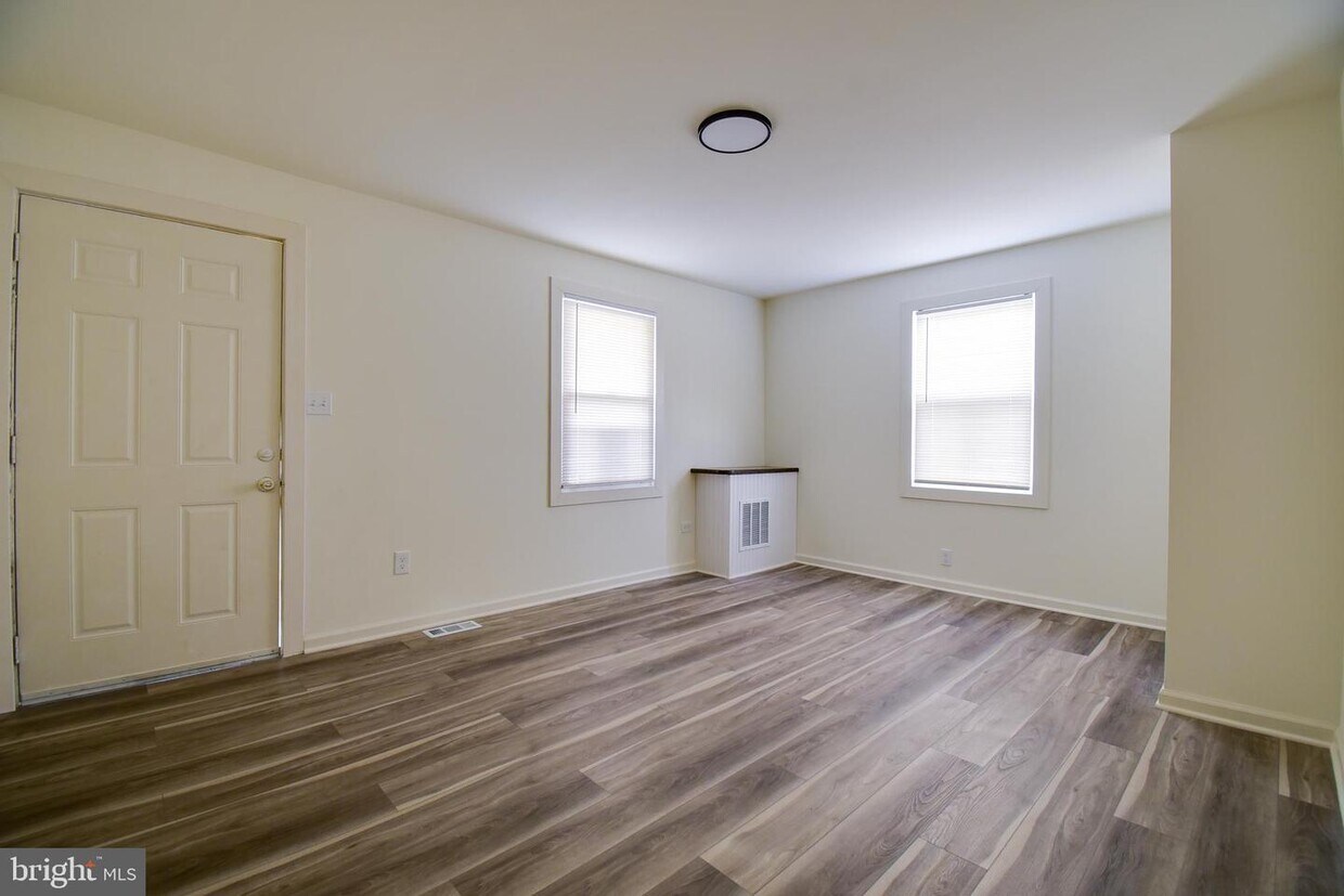 1737 Earhart Rd, Essex, MD 21221 House Rental in Essex, MD