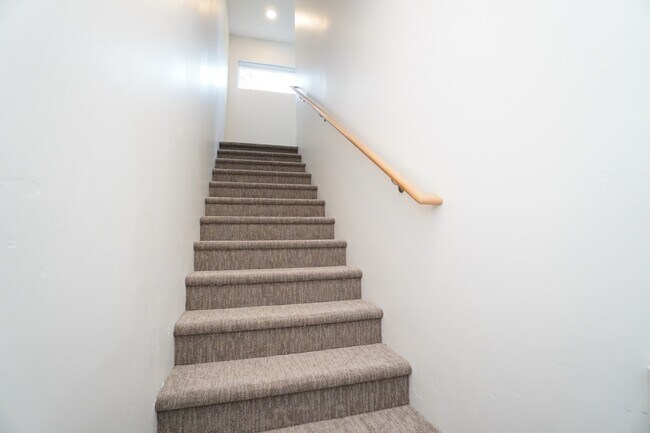 Building Photo - 4617 N Iota Ln