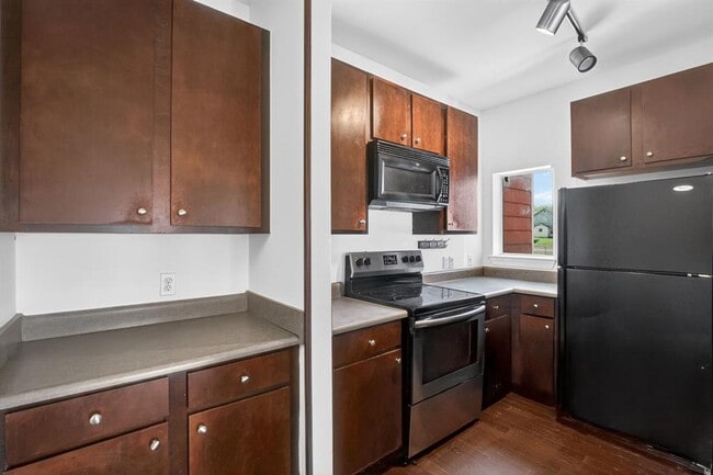 Foto del edificio - 1901 Crossing Pl