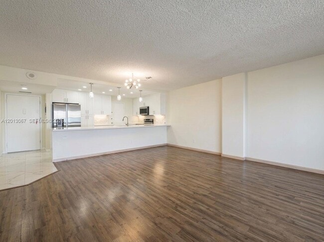 Building Photo - 3800 S Ocean Dr