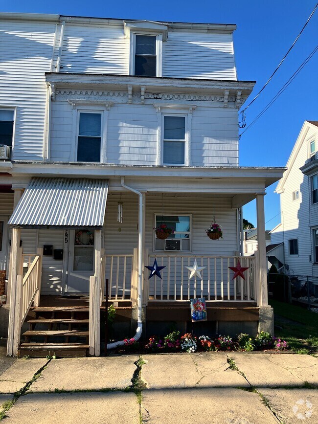 Apartments for Rent in Tamaqua PA with High Ceilings 1 Rentals