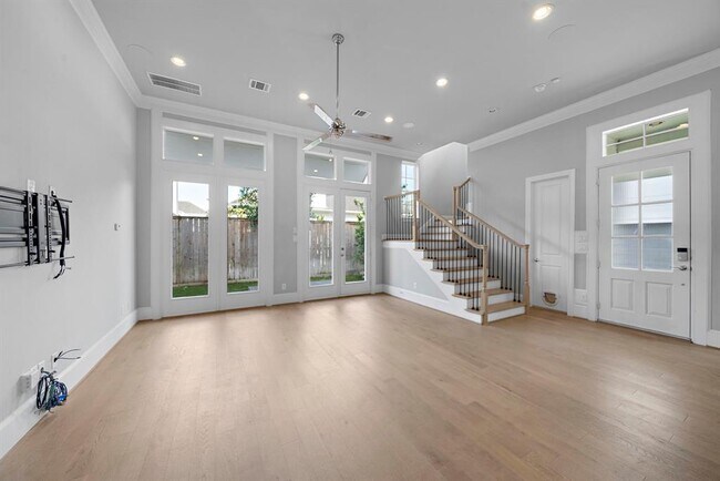 Foto del edificio - 3420 W 12th St