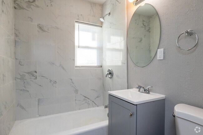 3 habitaciones, 1 baño, 957 pies cuadrados, baño - Blacklark Apartments
