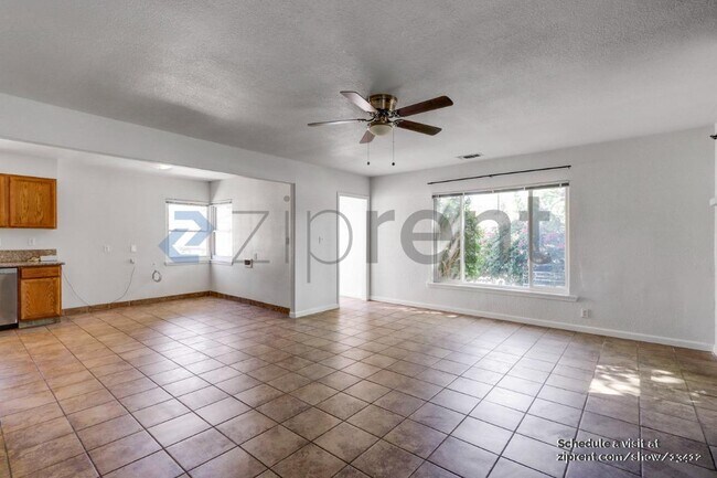 Foto del edificio - 3809 12th Ave
