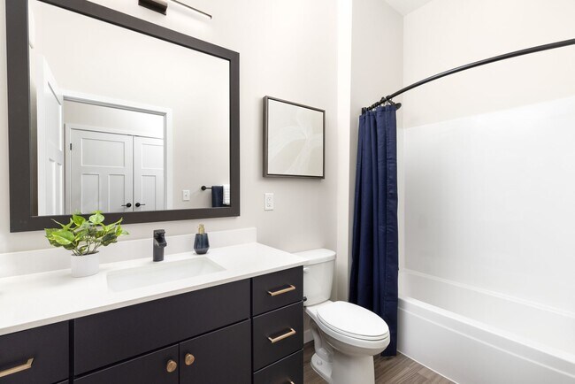 Interior Photo - Noble