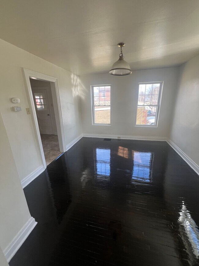 Foto del edificio - East Side 3 Bedroom House