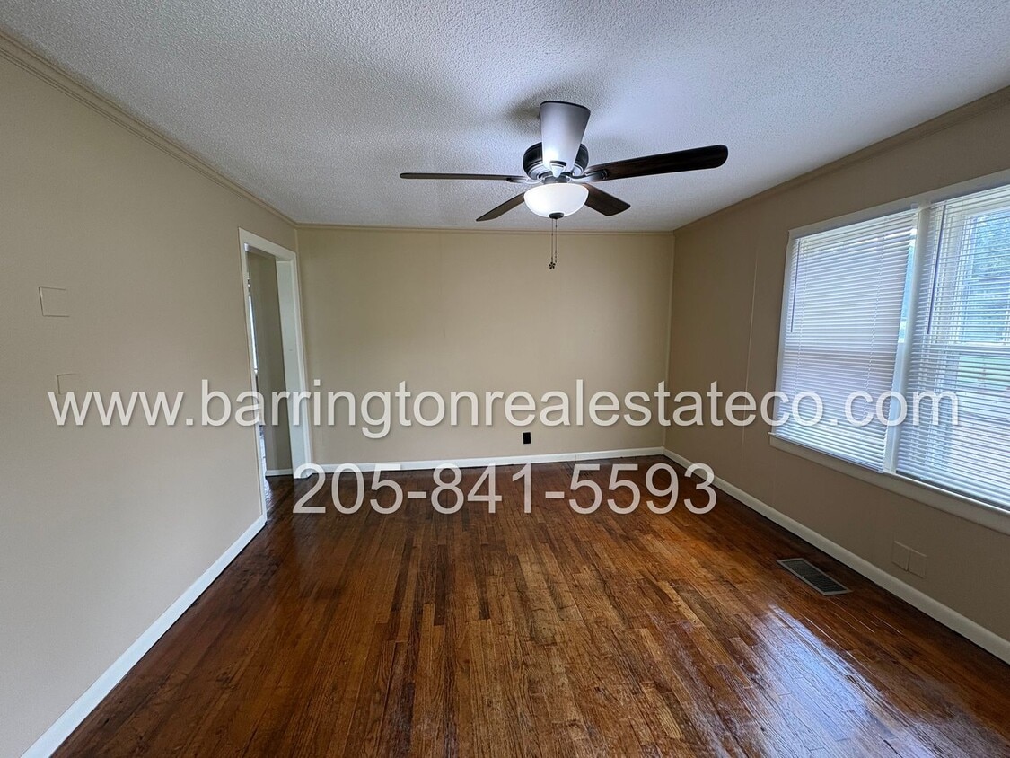 Building Photo - 924 Dartmouth Ct
