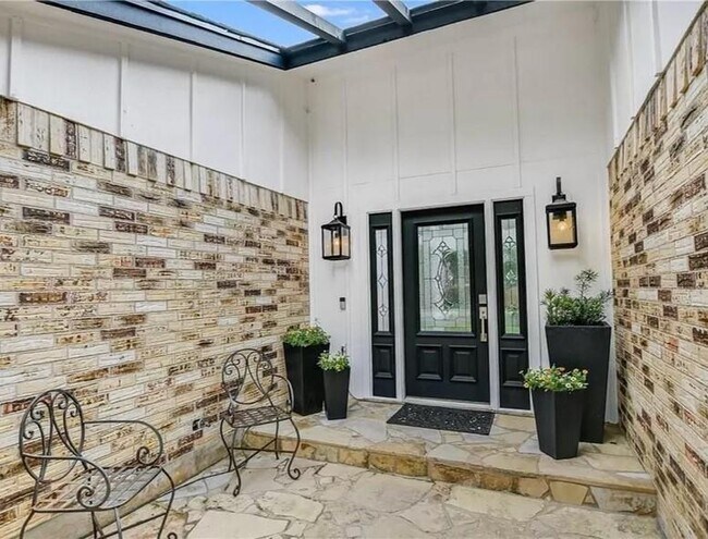 Foto del edificio - 1100 St Williams Ave