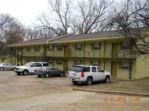 Foto principal - 215 Louisville St