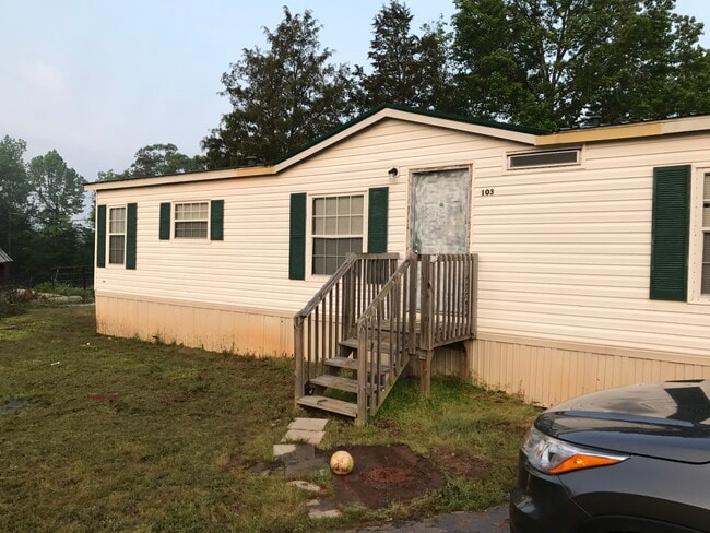 Building Photo - 103 zelkova Road
