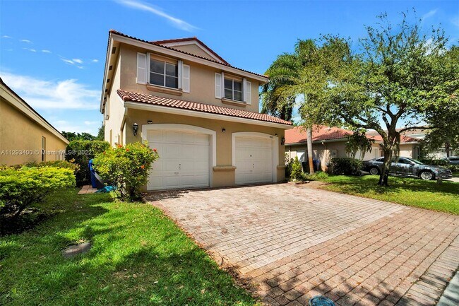 4971 SW 34th Terrace - 4