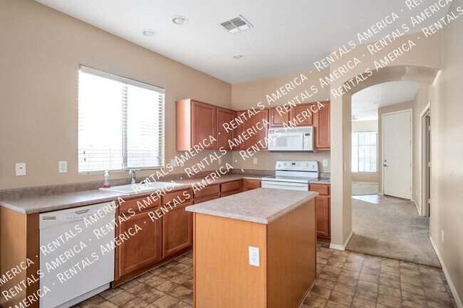 Building Photo - 4451 E Moreno Ct