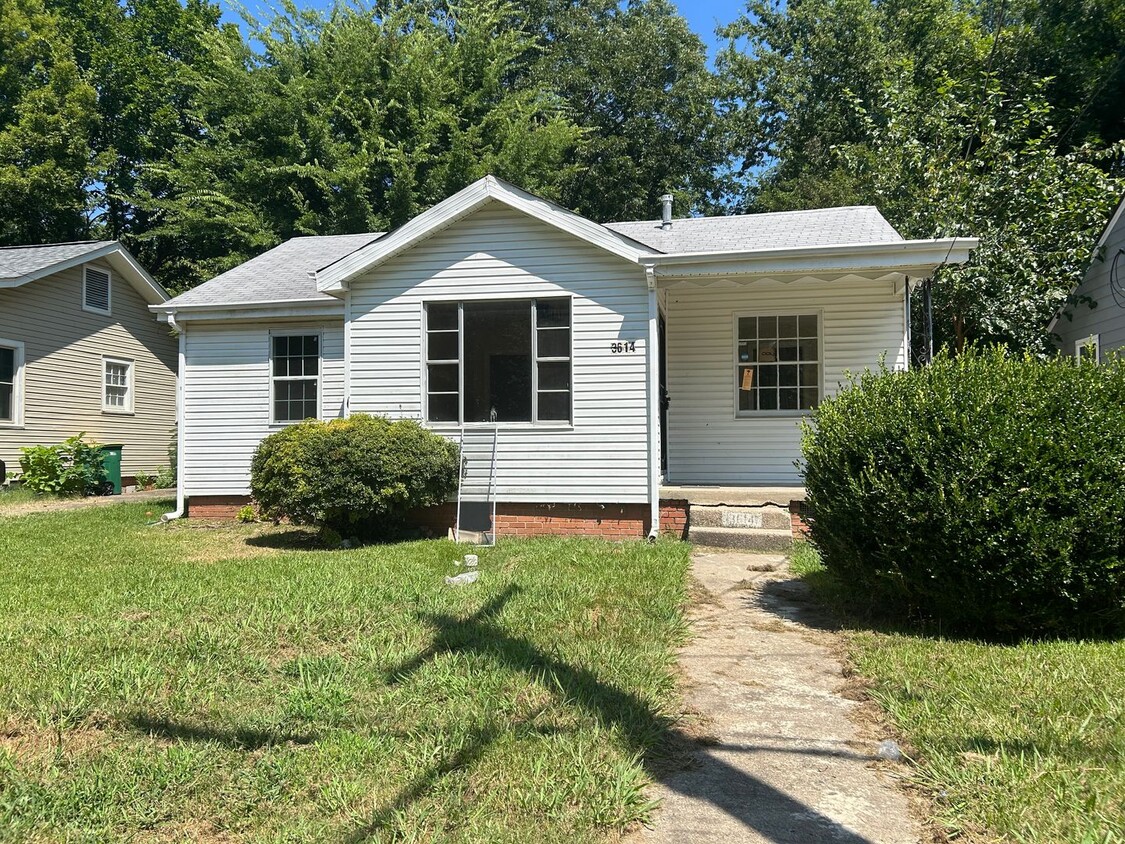 Primary Photo - 3 Bedroom 1 bathroom