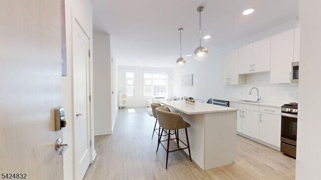 Foto del edificio - 1181 Morris Ave