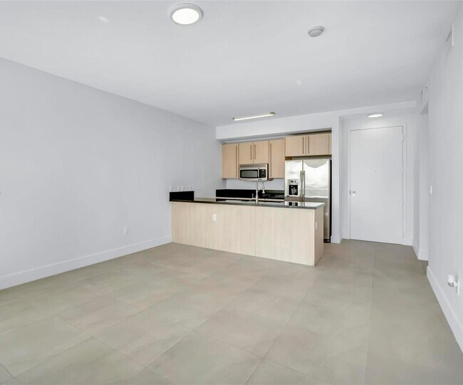 Foto del edificio - 79 SW 12th St