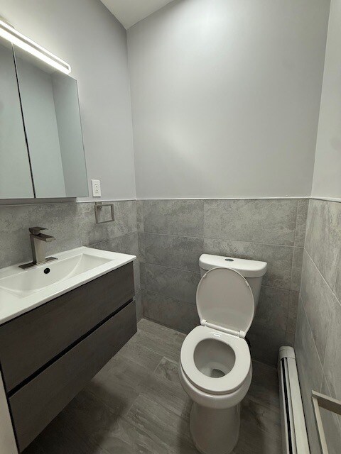 Foto del edificio - 982 Dumont Ave