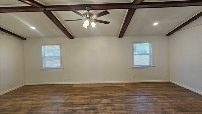 Building Photo - 1202 Dyer Ave