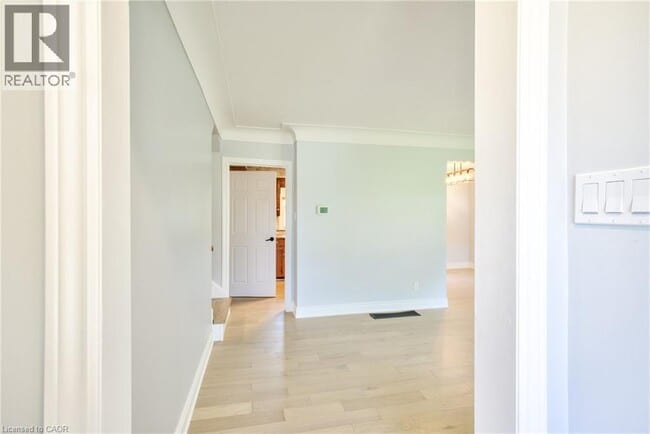 Building Photo - 31 Brodick St