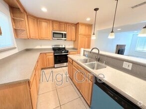 Building Photo - 13552 Poppy Pl