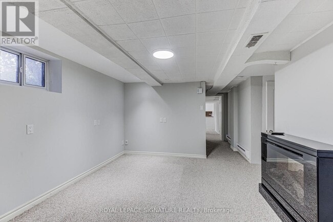 Building Photo - 81 Hopedale Ave