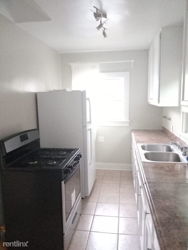 Foto del edificio - 4325 Brighton Ave