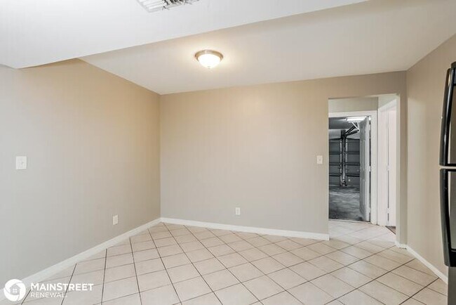 Building Photo - 9185 Pomelo Rd E