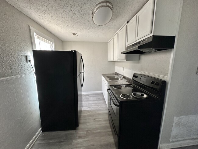 Building Photo - 3944 40th St N