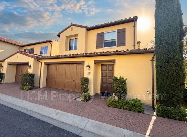 Building Photo - 105 Gemstone