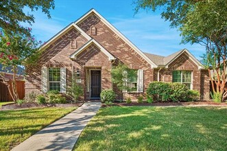 Building Photo - 1037 Everglades Dr