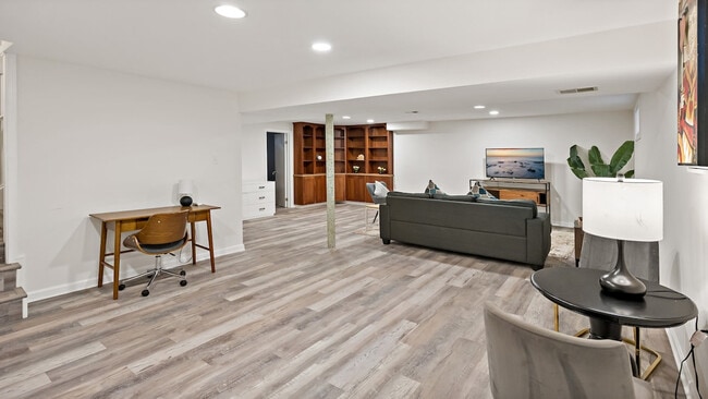 Building Photo - 135 69th St