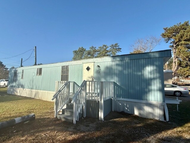 Foto principal - 203 W Conyers Ave