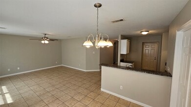 Building Photo - 7119 Acacia Ln