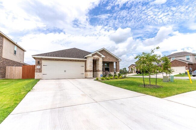 Foto del edificio - 17920 Fairbridge Ln