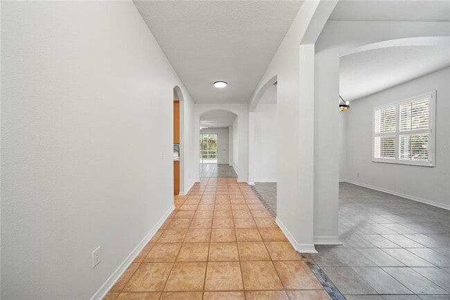 Foto del edificio - 18214 Stillwell Ln