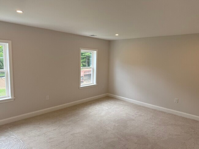 Building Photo - 21 Whitman Cir