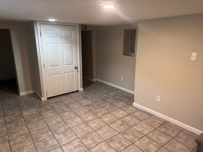 Building Photo - 2102-2104 Messanie St.